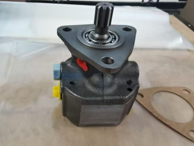 Совместимо с Detroit Diesel Series 60 - топливоподкачивающий насос (23533754)