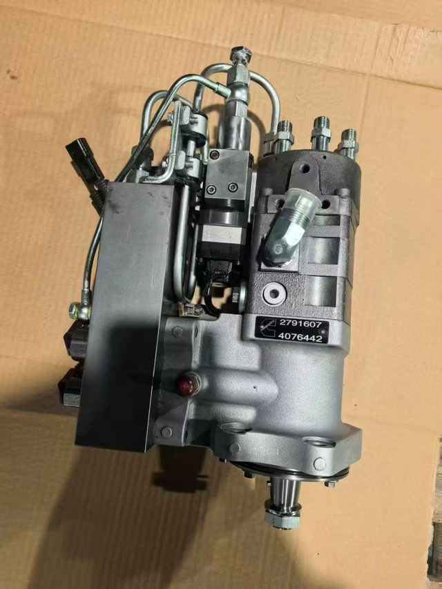 Совместимо с Cummins ISC8.3 / QSC8.3 - топливный насос высокого давления (4076442 / 2791607)