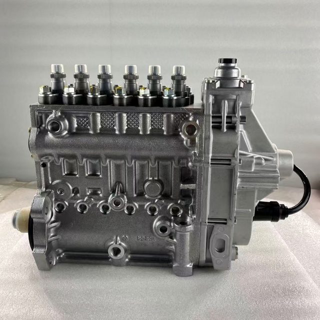 Совместимо с Cummins QST30 - топливный насос Bosch (0402796206 / 0402796207)