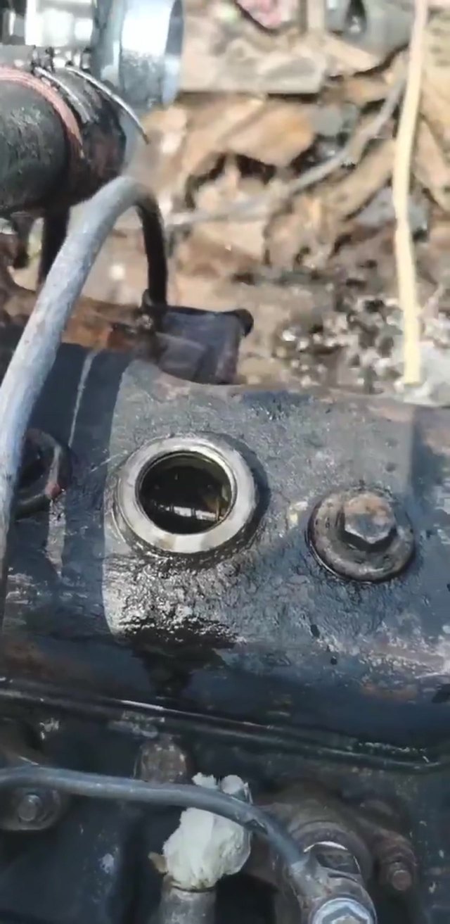 Isuzu 4BG1 - Second Core, Exhaust Side